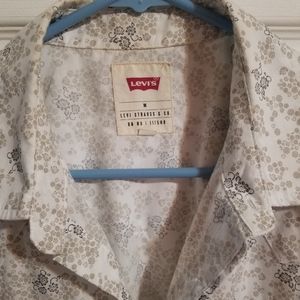 💙Mens Levis flower pattern Medium